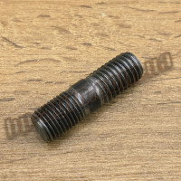 Шпилька  передней бортовой Т-40 М14Х1.5/М14Х2-48